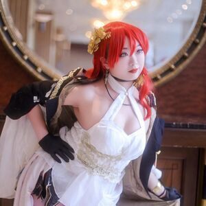Himeko from Honkai Star Rail cosplay full set